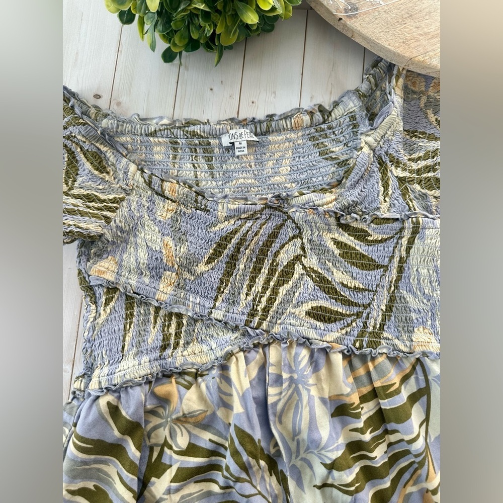 Patrons of Peace Tropical Floral Off-Shoulder Cropped Jumpsuit Size Medium - Picture 7 of 9